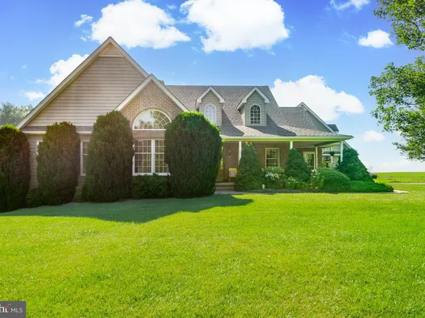 613 Hanover Pike, Hampstead, MD 21074