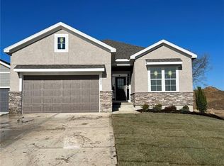 3208 SW Merriam Ct, Lees Summit, MO 64081