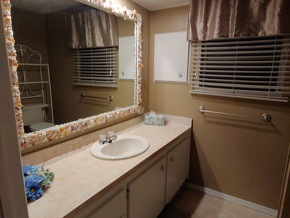 5th image of 14709 Pioneer Pl #350
