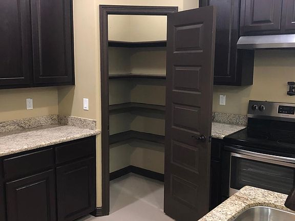 4th image of 201 Teak Dr APT 3
