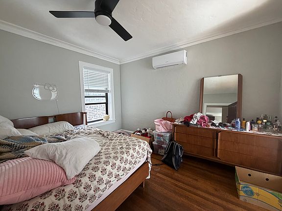 4th image of 5509 N Lincoln Ave #3N