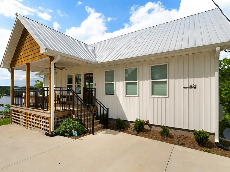 421 Pointe View Rd #421 — Photo 3