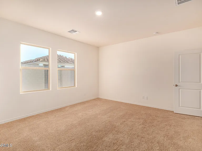 19585 W Annika Dr — Photo 28