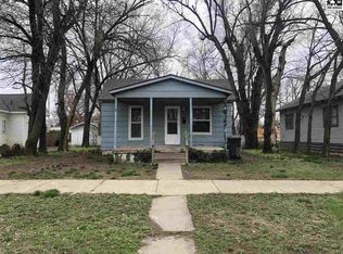 605 E 5th Ave, Hutchinson, KS 67501