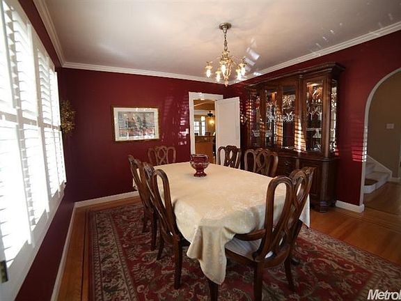 3rd image of 3563 McKinley Blvd