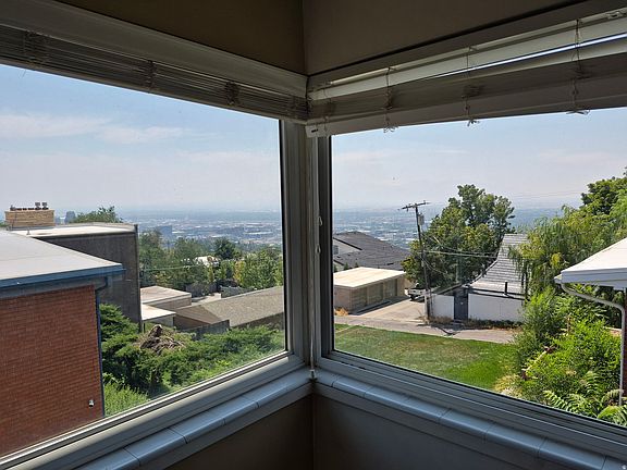 4th image of 699 N Eastcapitol Blvd
