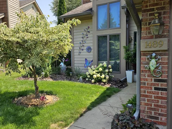 1489 Grand Isle Ct, Hobart, IN 46342