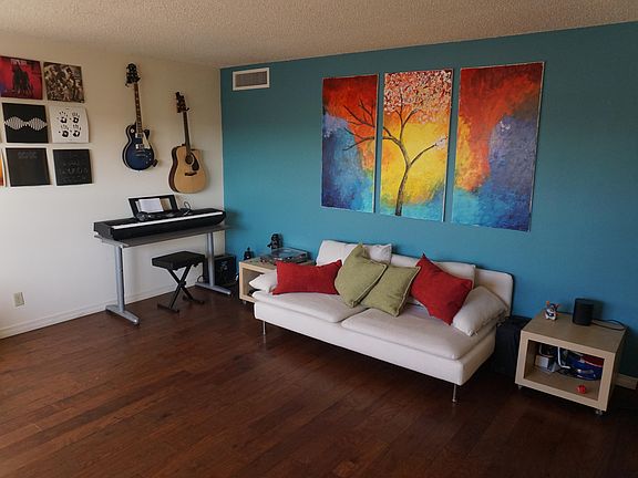 4th image of 412 San Blas Dr