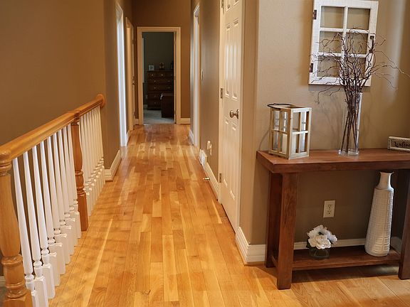 2nd image of 520 Bluestem Trl
