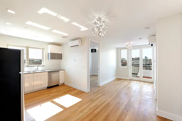 Rented by HCO NY | media 11