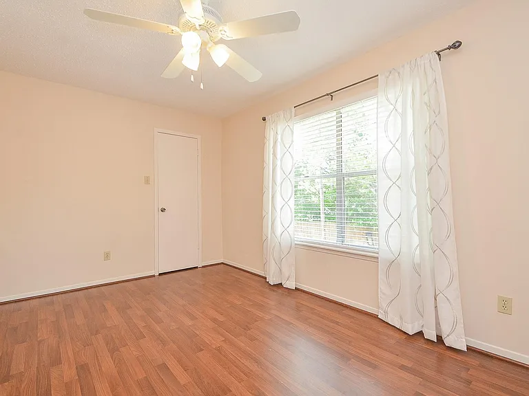 2209 Bauer Dr #B — Photo 10