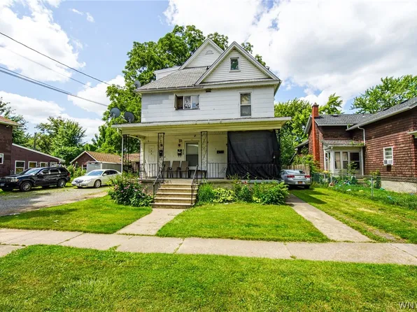 373 Prospect St, Lockport, NY 14094