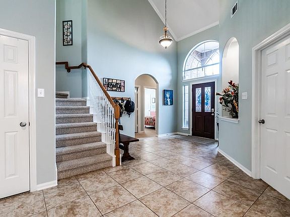 2nd image of 25600 Thistle Valley Ct