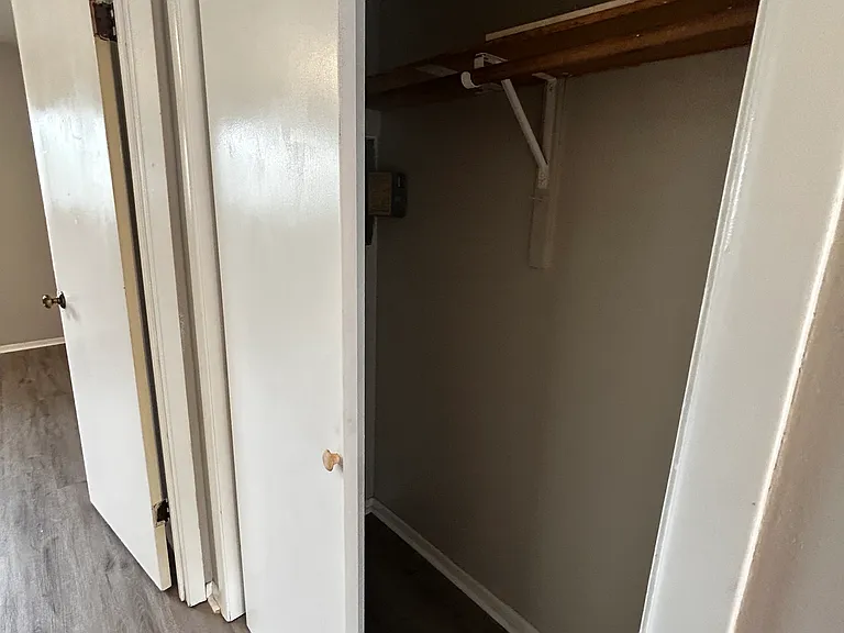 1900 Sheridan Rd #9 — Photo 3
