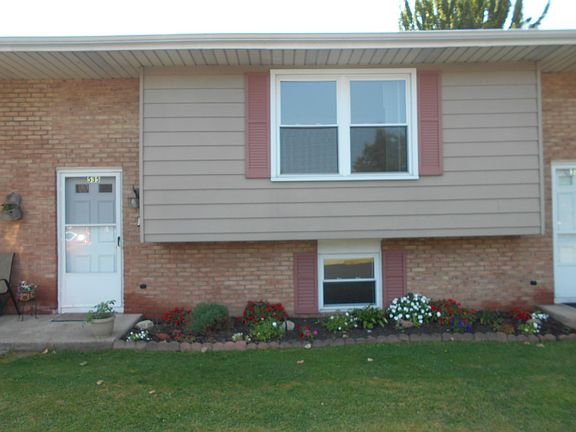 2nd image of 535 E Grandview Blvd