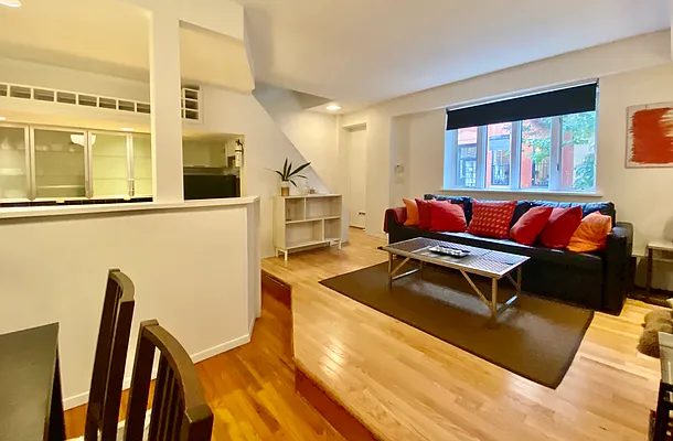 Rented by Luxus Manhattan Realty | media 2