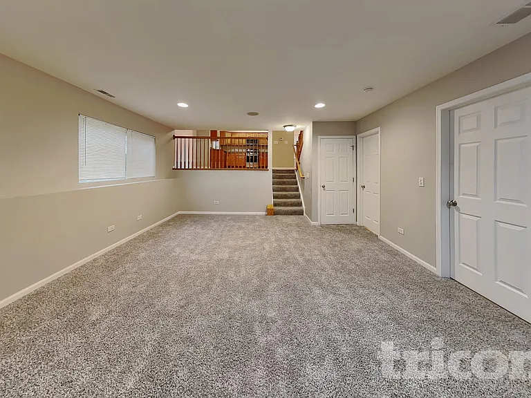 8007 Shady Oak Rd — Photo 14