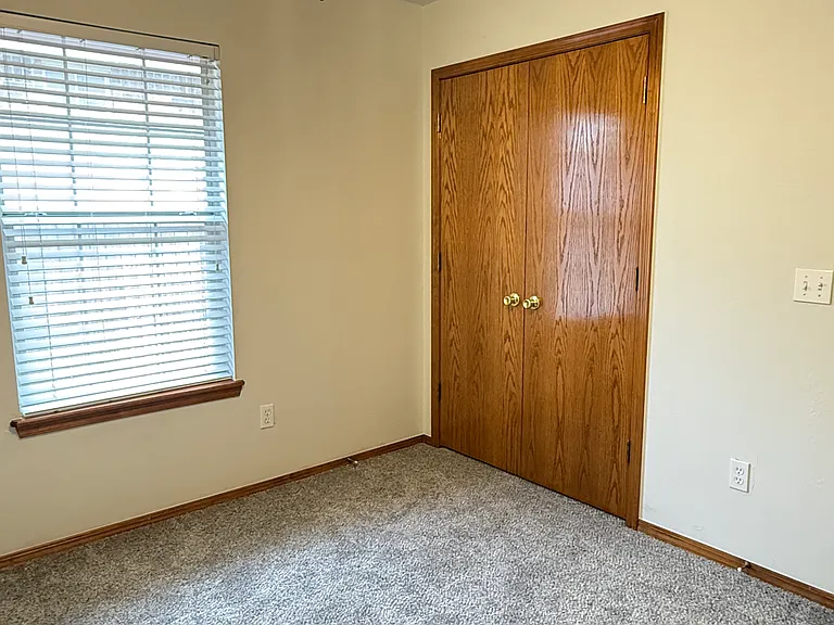 425 Plantation Ter — Photo 22