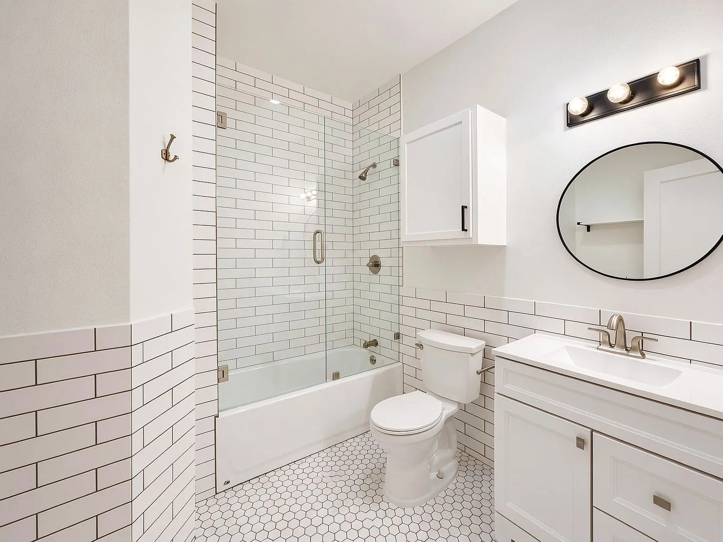 Luxury Living Just Blocks from TCU! — Photo 3