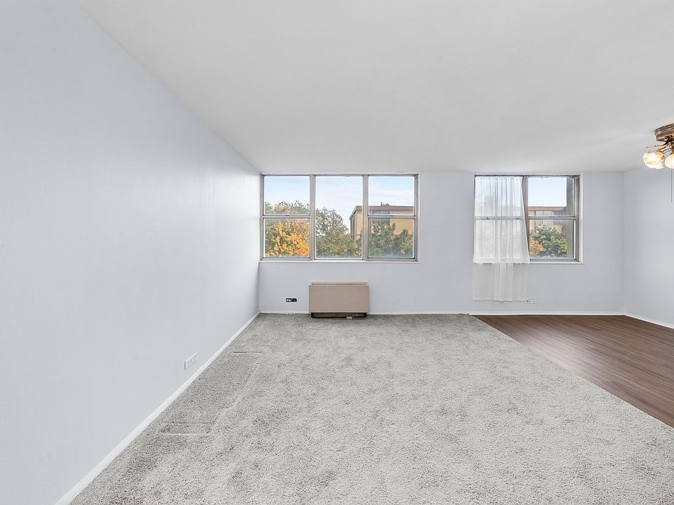 2nd image of 4315 W 76th St #403