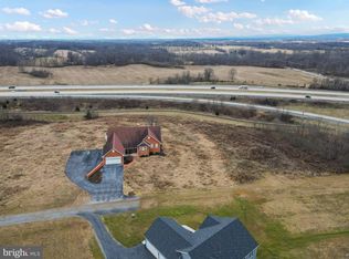 3 Minerva Ct, Kearneysville, WV 25430