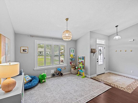 5th image of 4434 Southminster Cir