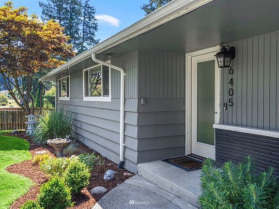 3rd image of 6405 Hillcrest Dr SW