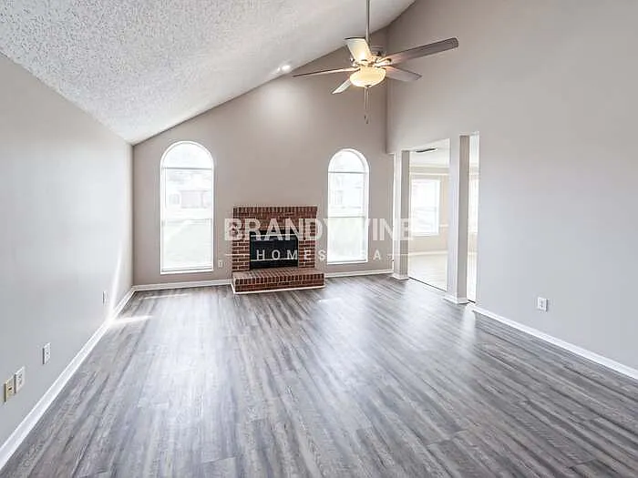 3 bed, 2.5 bath, 1496 sqft, $1,770 — Photo 4