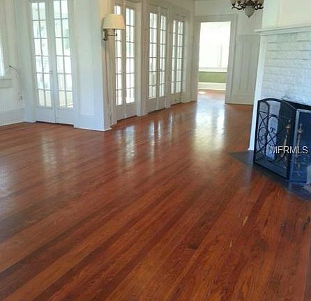 4th image of 266 Park St N