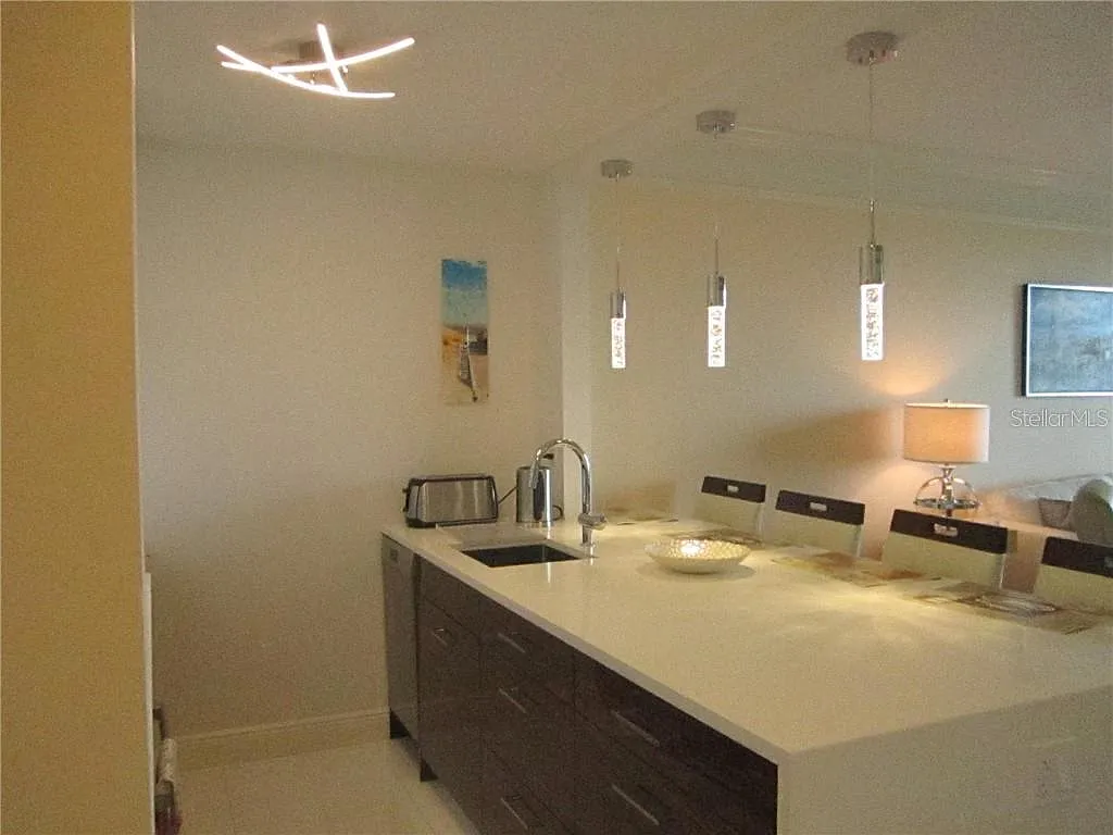 1 bed, 1.0 bath, 695 sqft, $2,850 — Photo 3