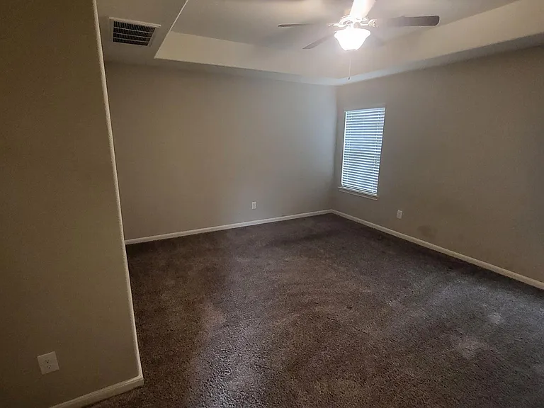 6411 Hunters Way Ln — Photo 11