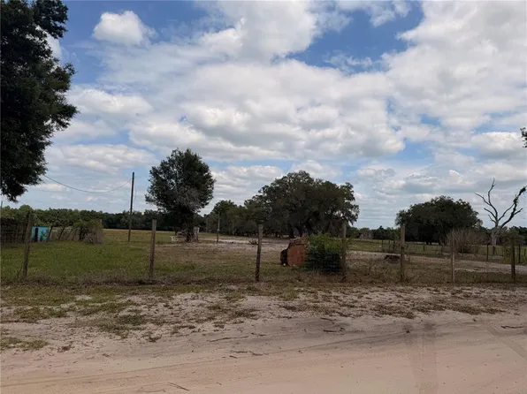 20512 Ramer Rd, Dade City, FL 33523