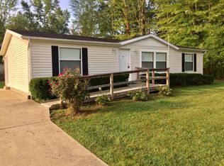 1527 Maryan Ave, Amelia, OH 45102