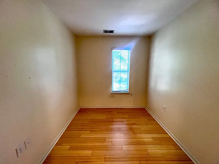 4581 Duffy Dr — Photo 17