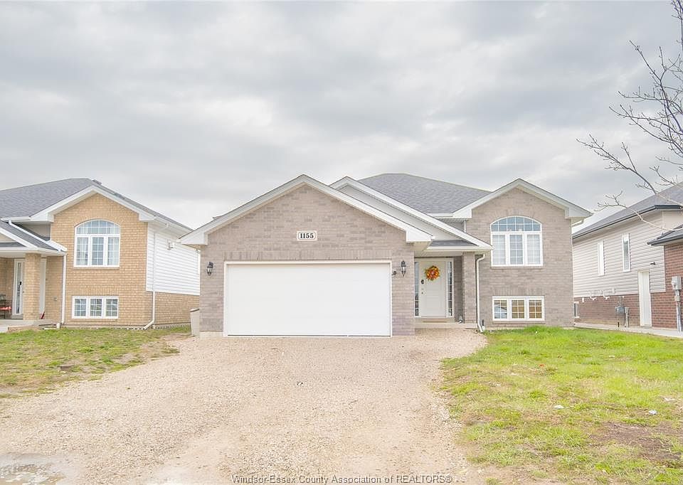 1st image of 1155 Aspen Ridge Cres