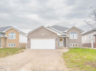 1155 Aspen Ridge Cres, Lakeshore, ON N8L1A9
