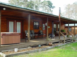 526 Boonwood Rd, Huntington, TX 75949