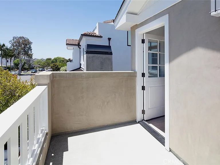 705 Larkspur Ave — Photo 44