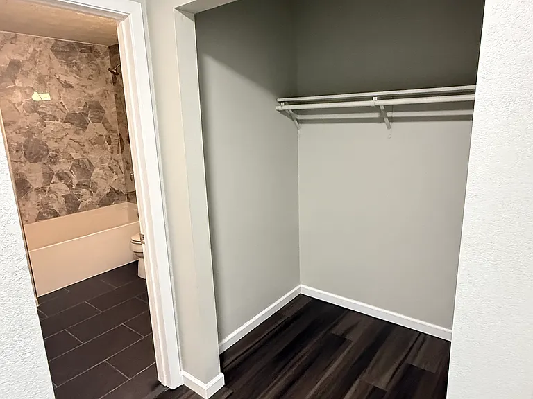 601 Cherry St #4 — Photo 12