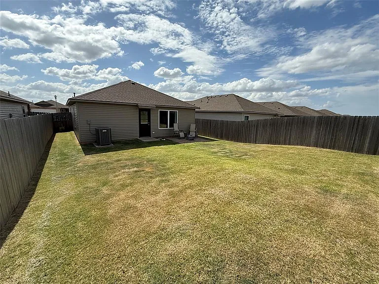 11700 Krew Way — Photo 23