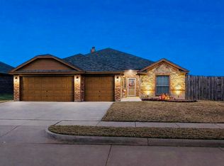 629 E Sheila Cir, Joshua, TX 76058