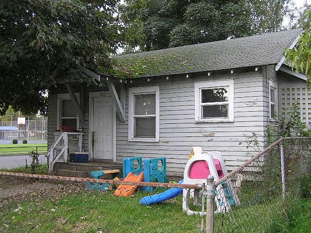 2nd image of 303 21st Ave