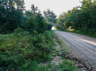 885 Dunham Rd, Saint James, MO 65559