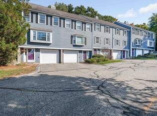 28 Meadowview Cir, Nashua, NH 03062