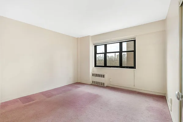 Sold by Compass | media 21