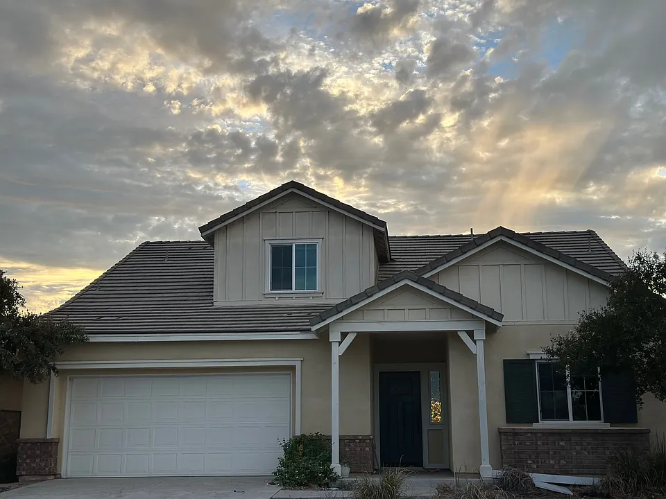 3100 S Plymouth Paseo