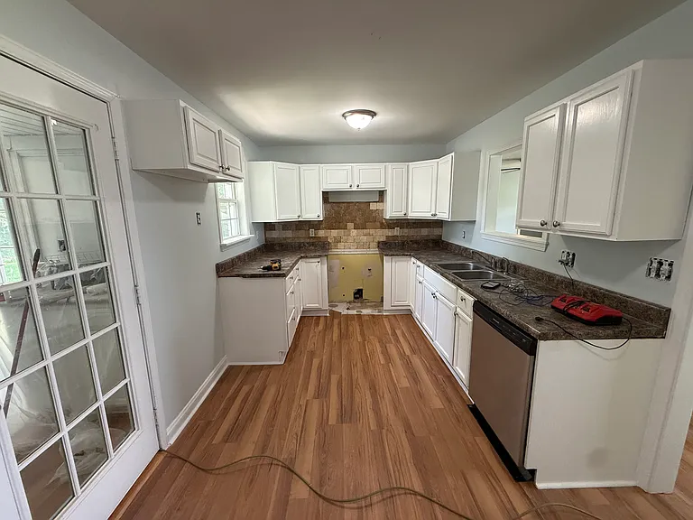 526 Welcome Home Rd — Photo 5