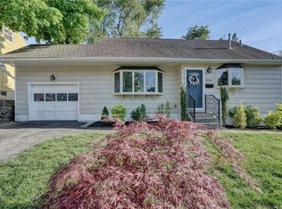 909 Bernard Rd, Peekskill, NY 10566