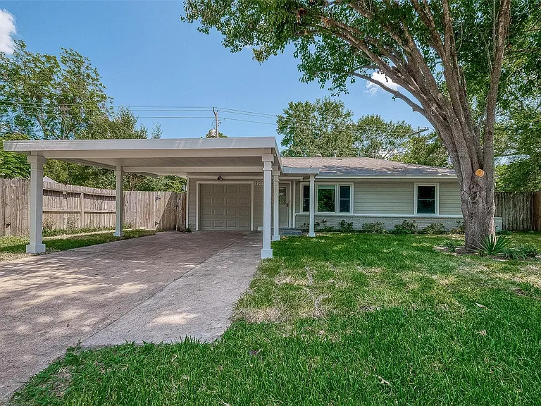 5706 Carew St — Photo 3