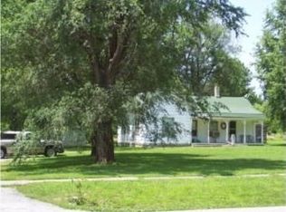 116 S Virginia St, Adrian, MO 64720